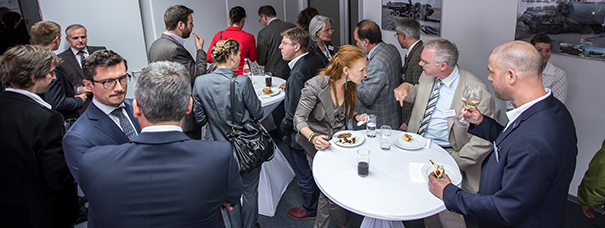 businessmeeting_web